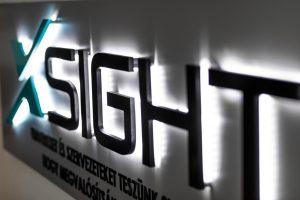 xsight logo illuminated sign channel letter Bepro